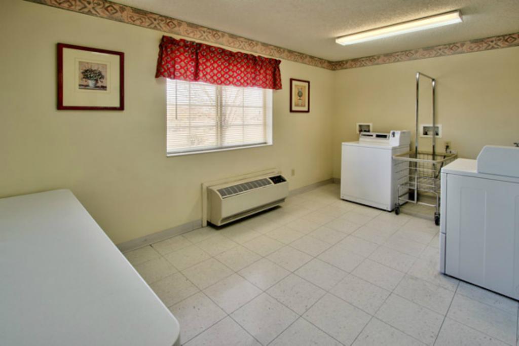 Los Lunas Western Skies Inn & Suites מראה חיצוני תמונה