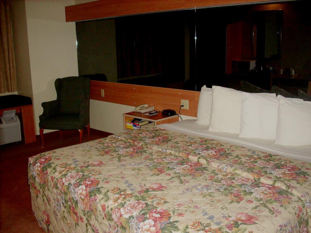 Los Lunas Western Skies Inn & Suites מראה חיצוני תמונה